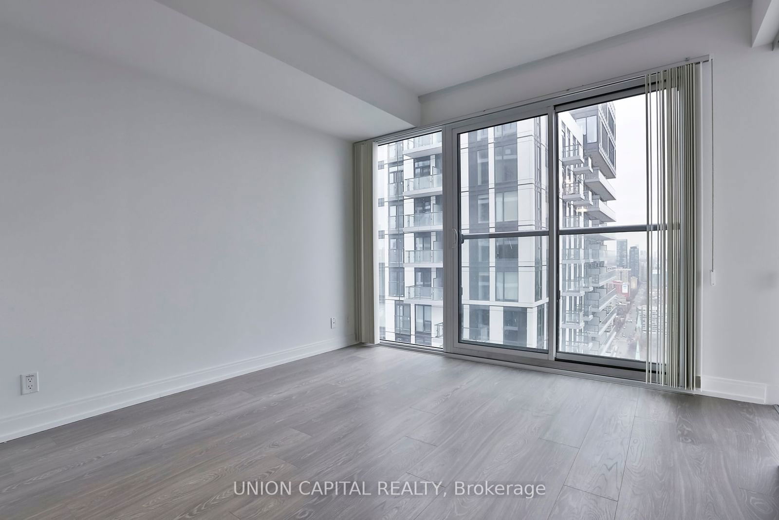 181 Dundas St E, unit 5103 for rent