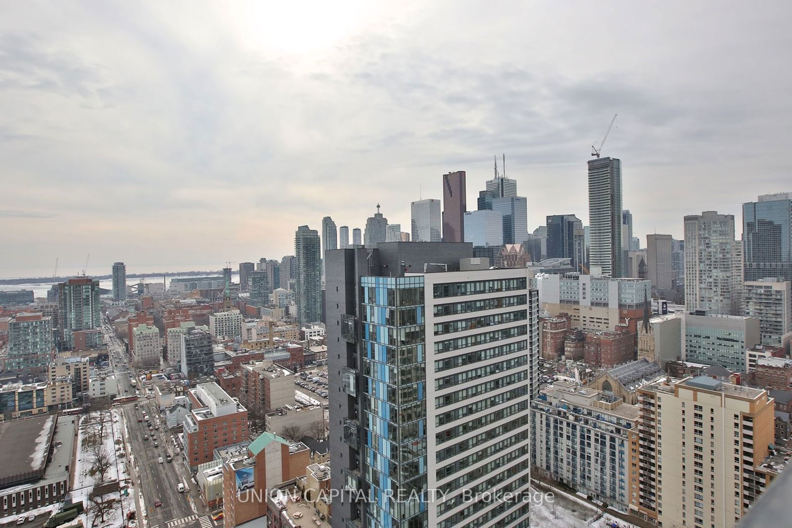 181 Dundas St E, unit 5103 for rent