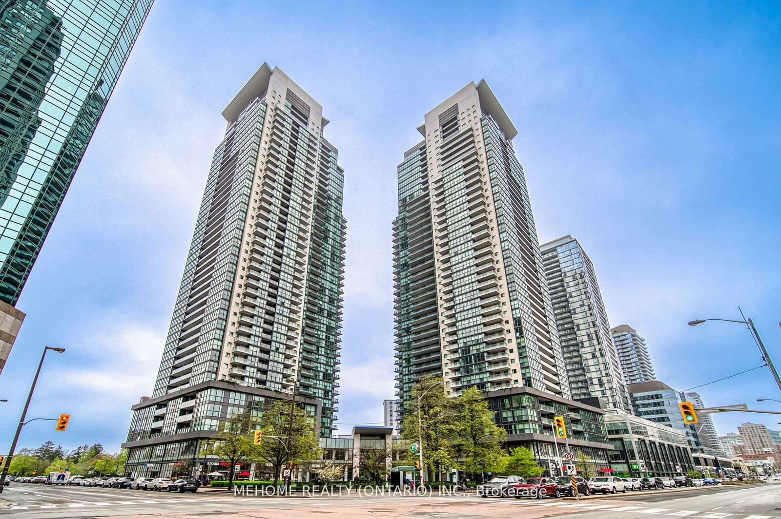 5168 Yonge St, unit 502 for rent