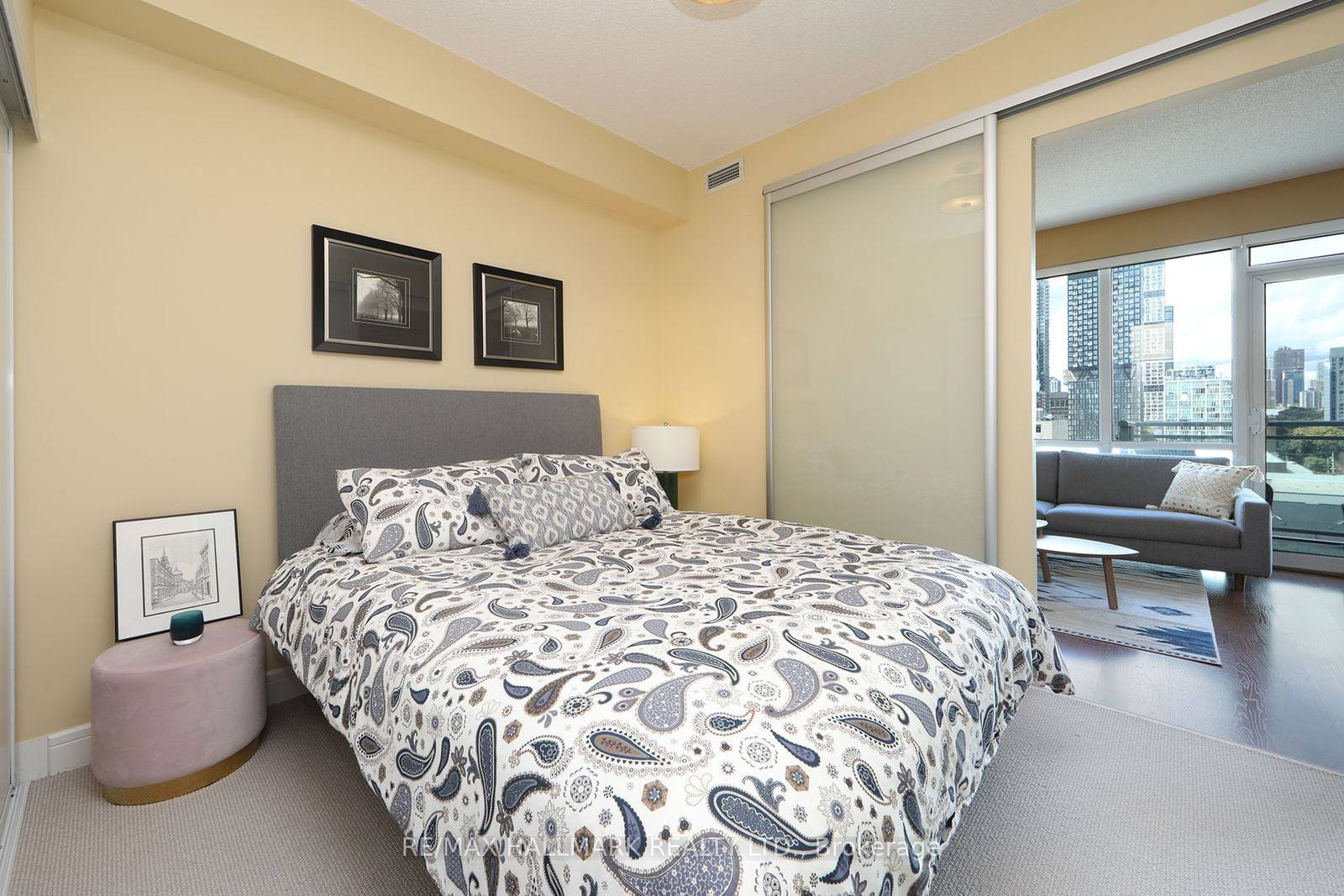 116 George St, unit N904 for sale