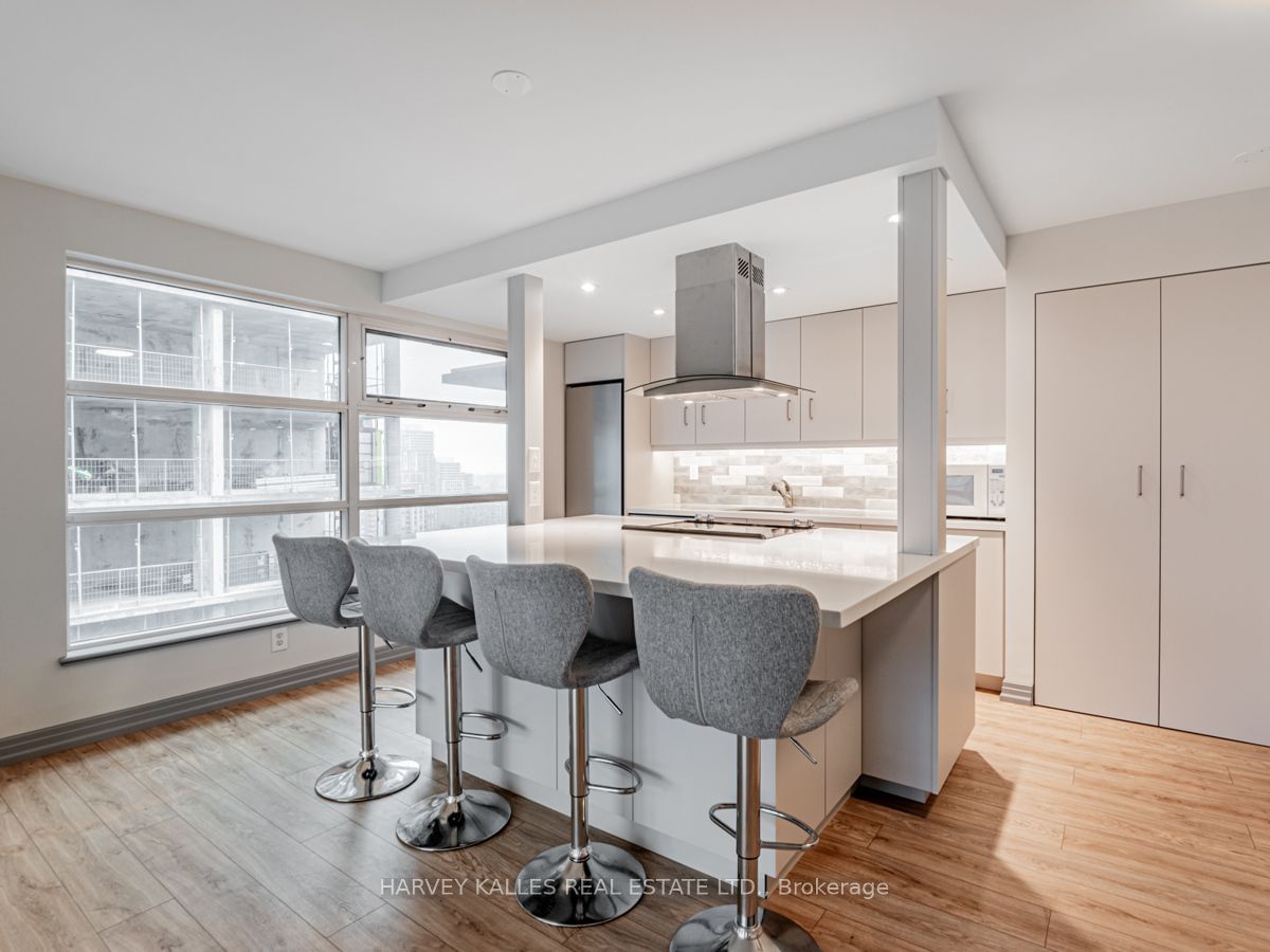 50 Lombard St, unit 2101 for sale