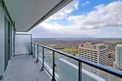 2221 Yonge St, unit 3810 for rent