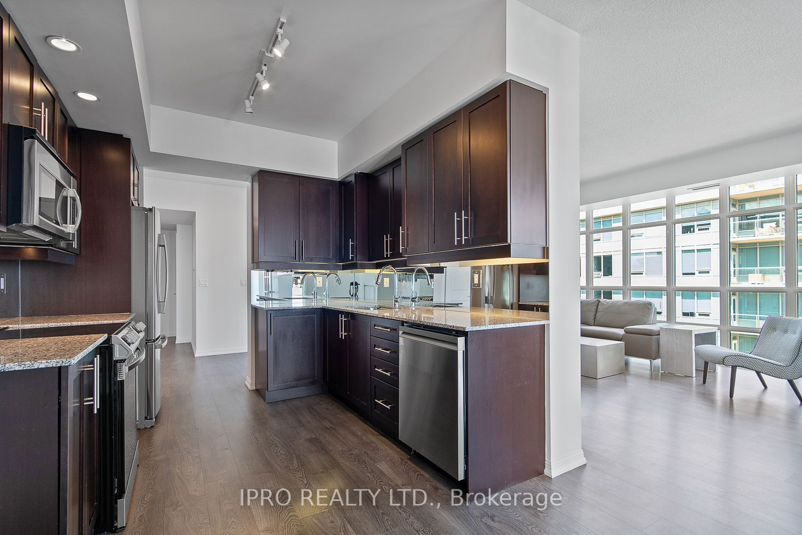 65 East Liberty St, unit 2302 for rent