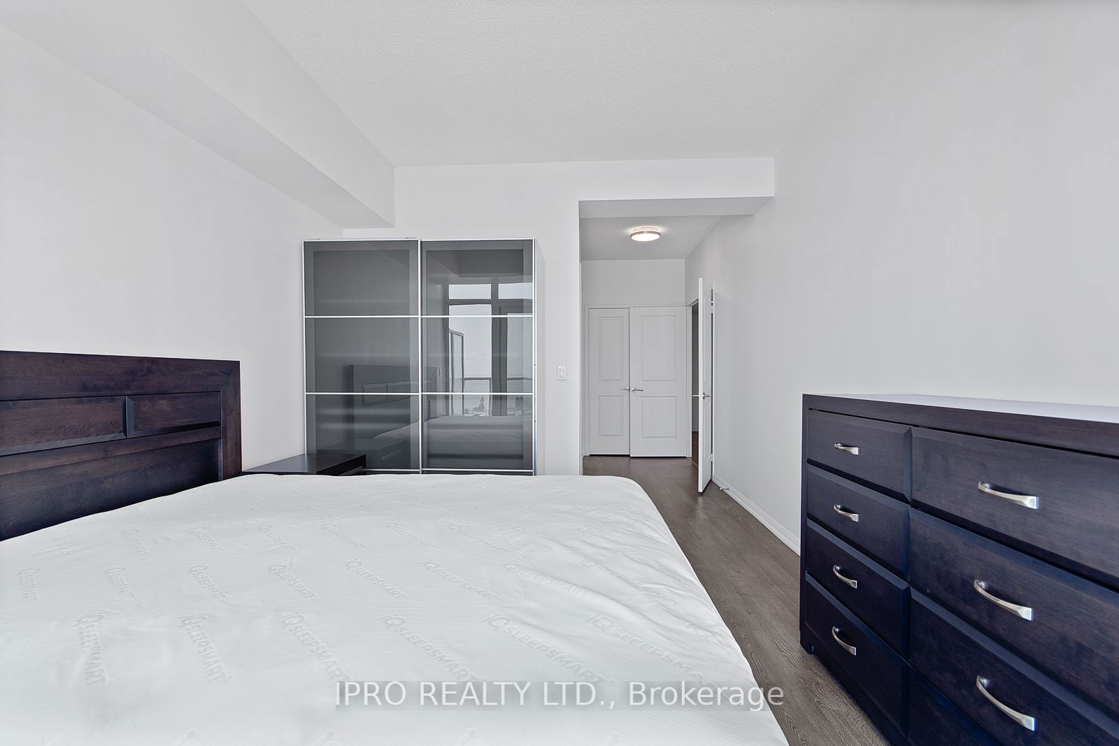 65 East Liberty St, unit 2302 for rent