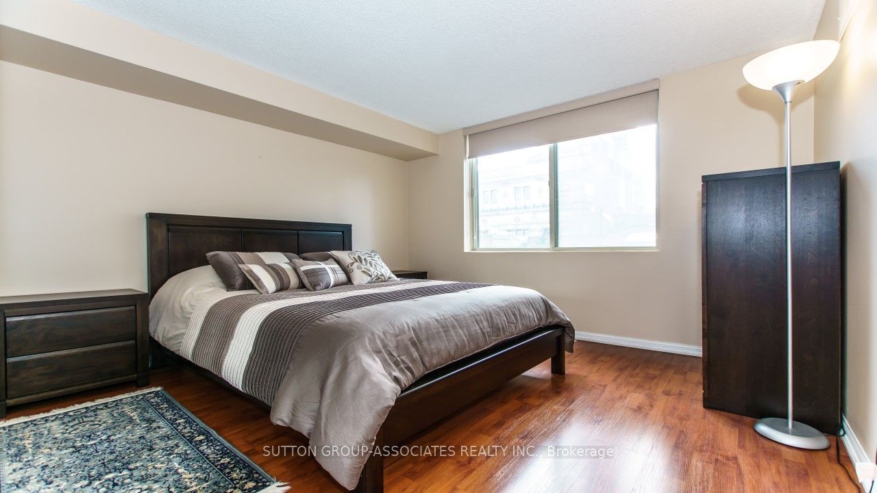 25 Grenville St, unit 603 for rent