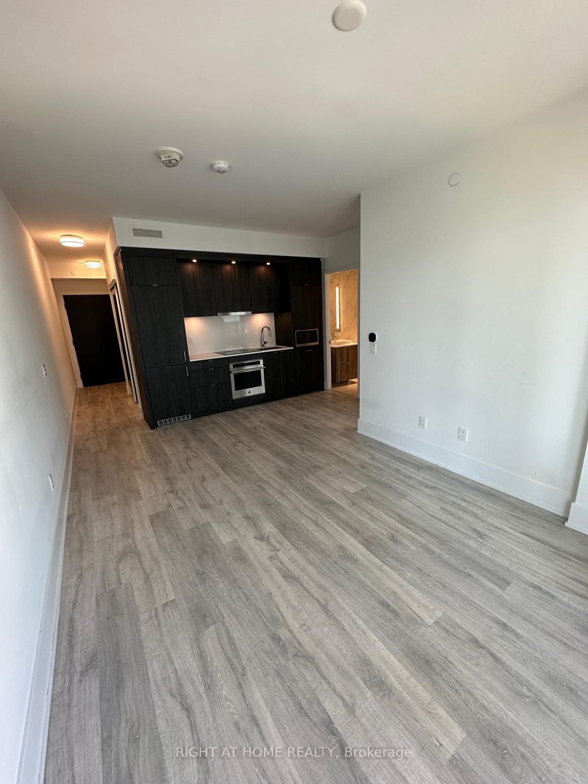 470 Front St W, unit 1610 for rent