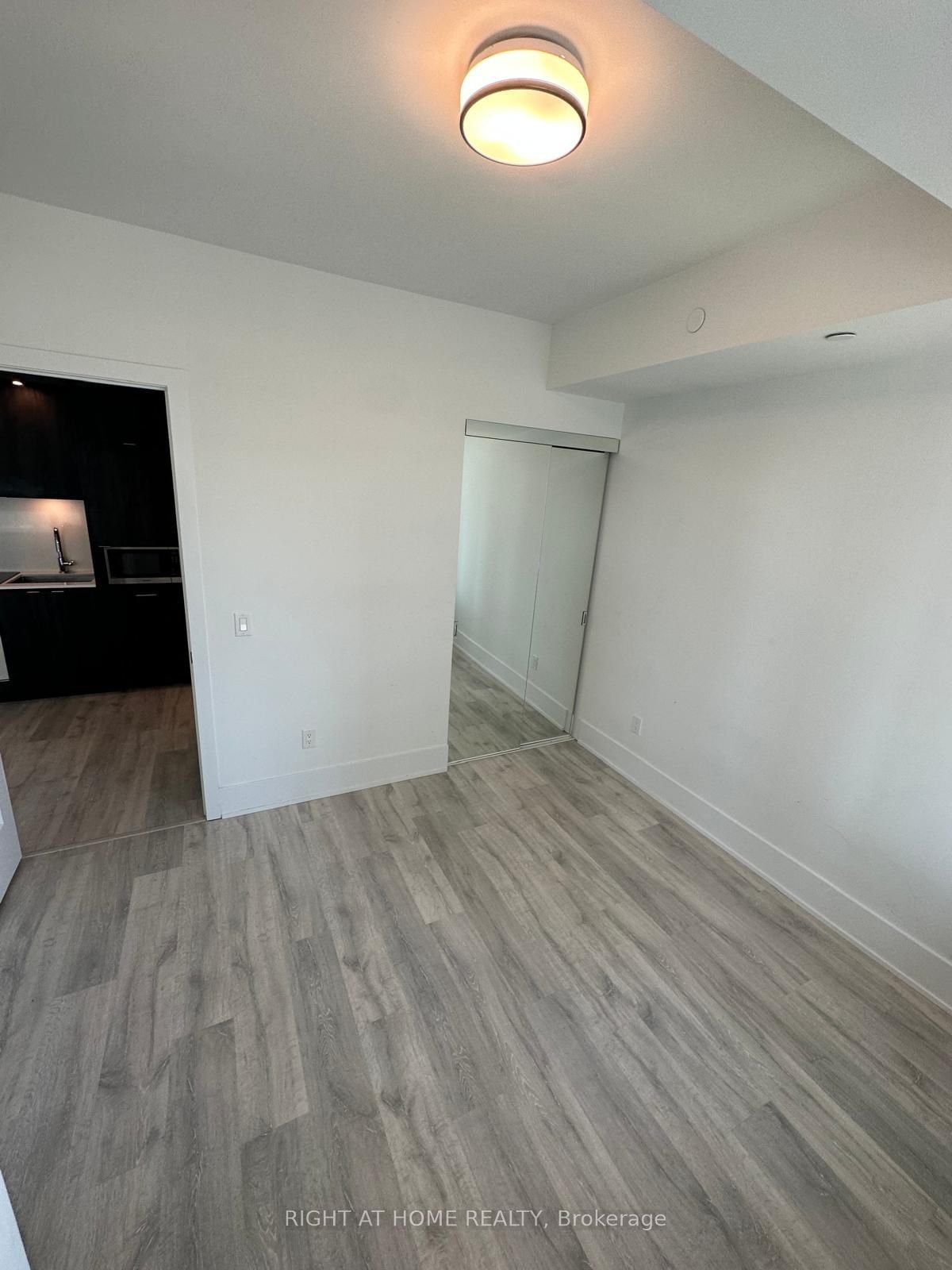 470 Front St W, unit 1610 for rent