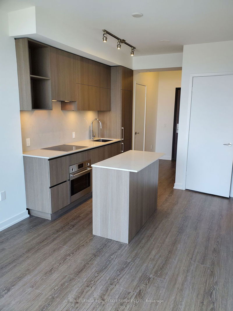 1 Yorkville Ave, unit 1810 for rent