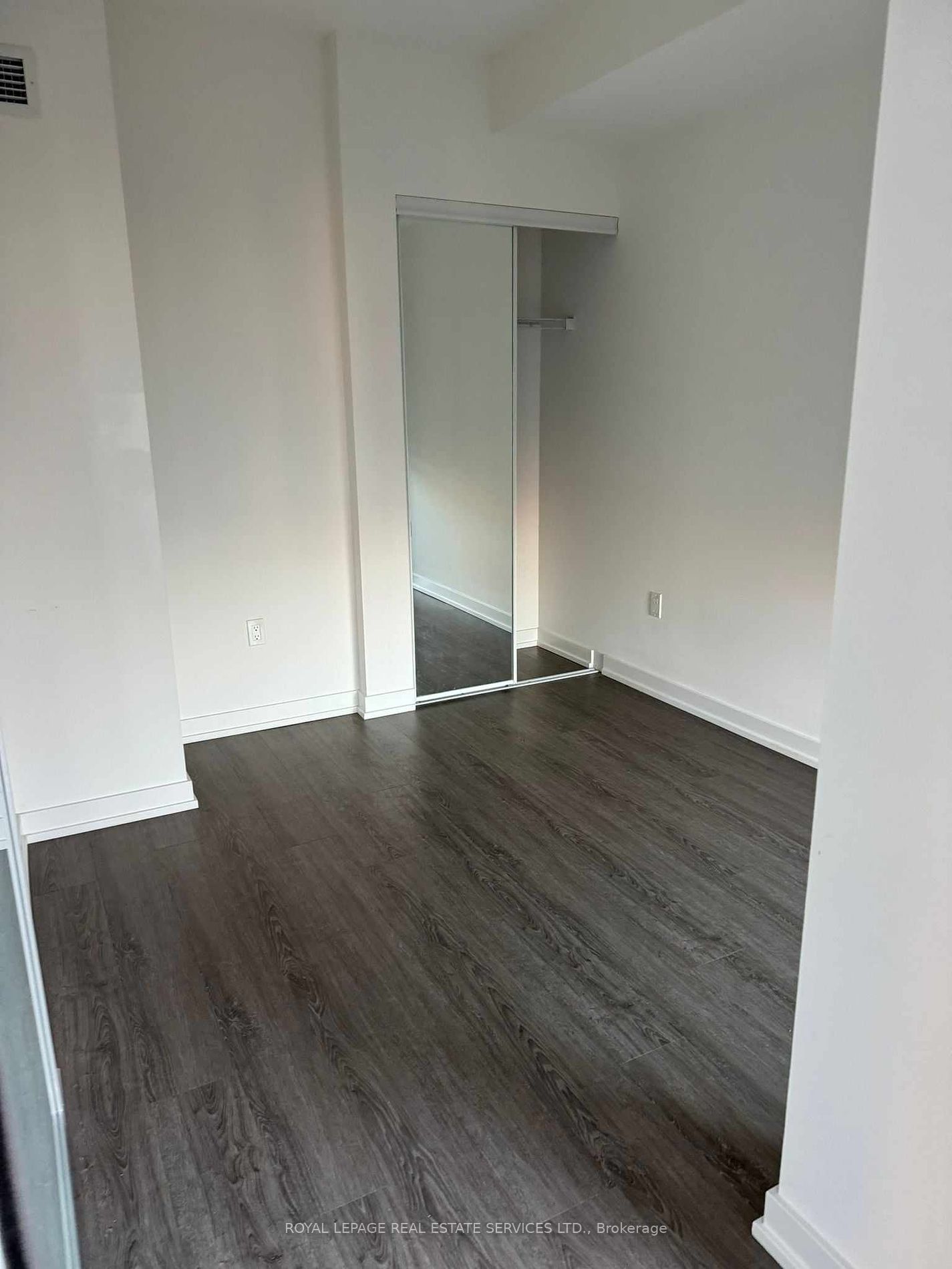 1 Yorkville Ave, unit 1810 for rent