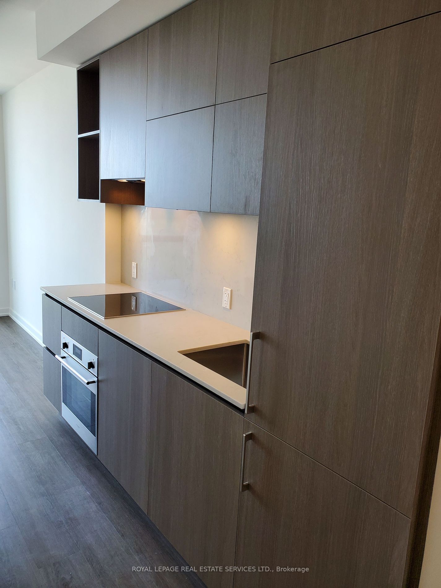 1 Yorkville Ave, unit 1810 for rent