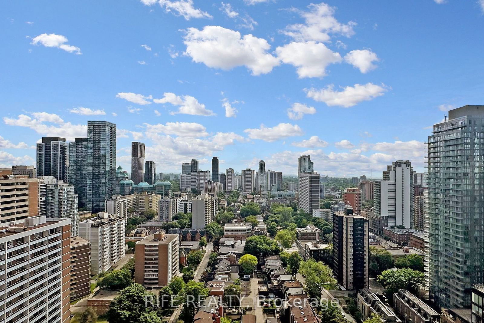 3 Gloucester St, unit 2902 for sale