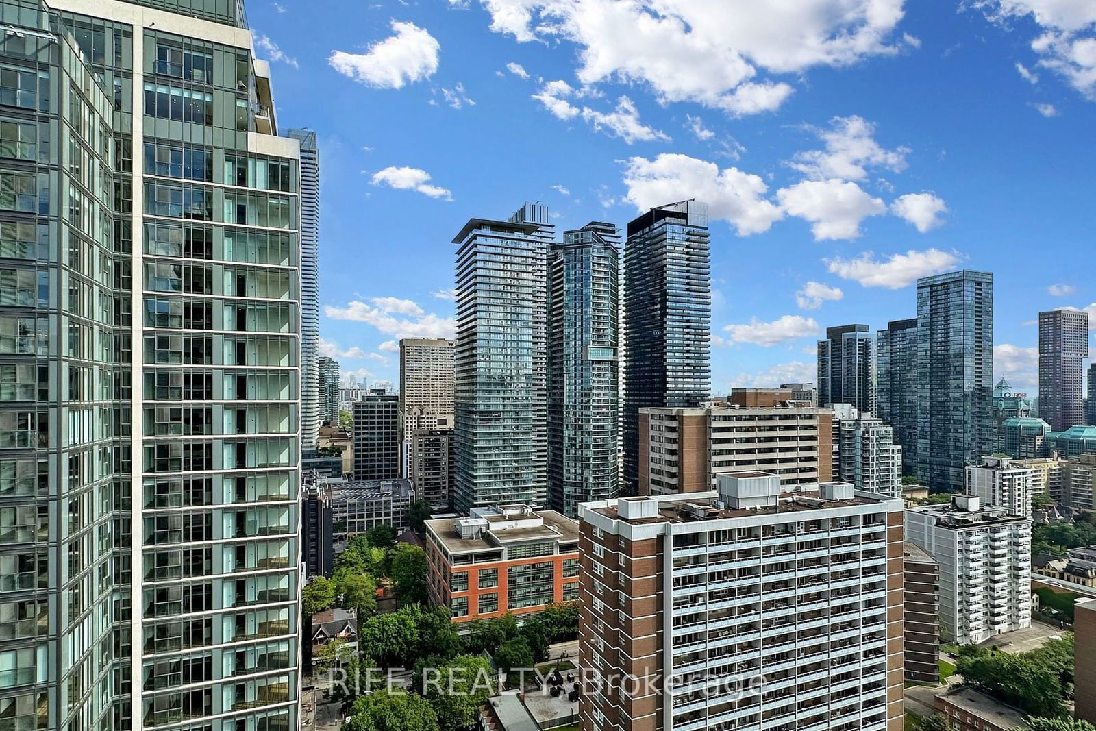 3 Gloucester St, unit 2902 for sale