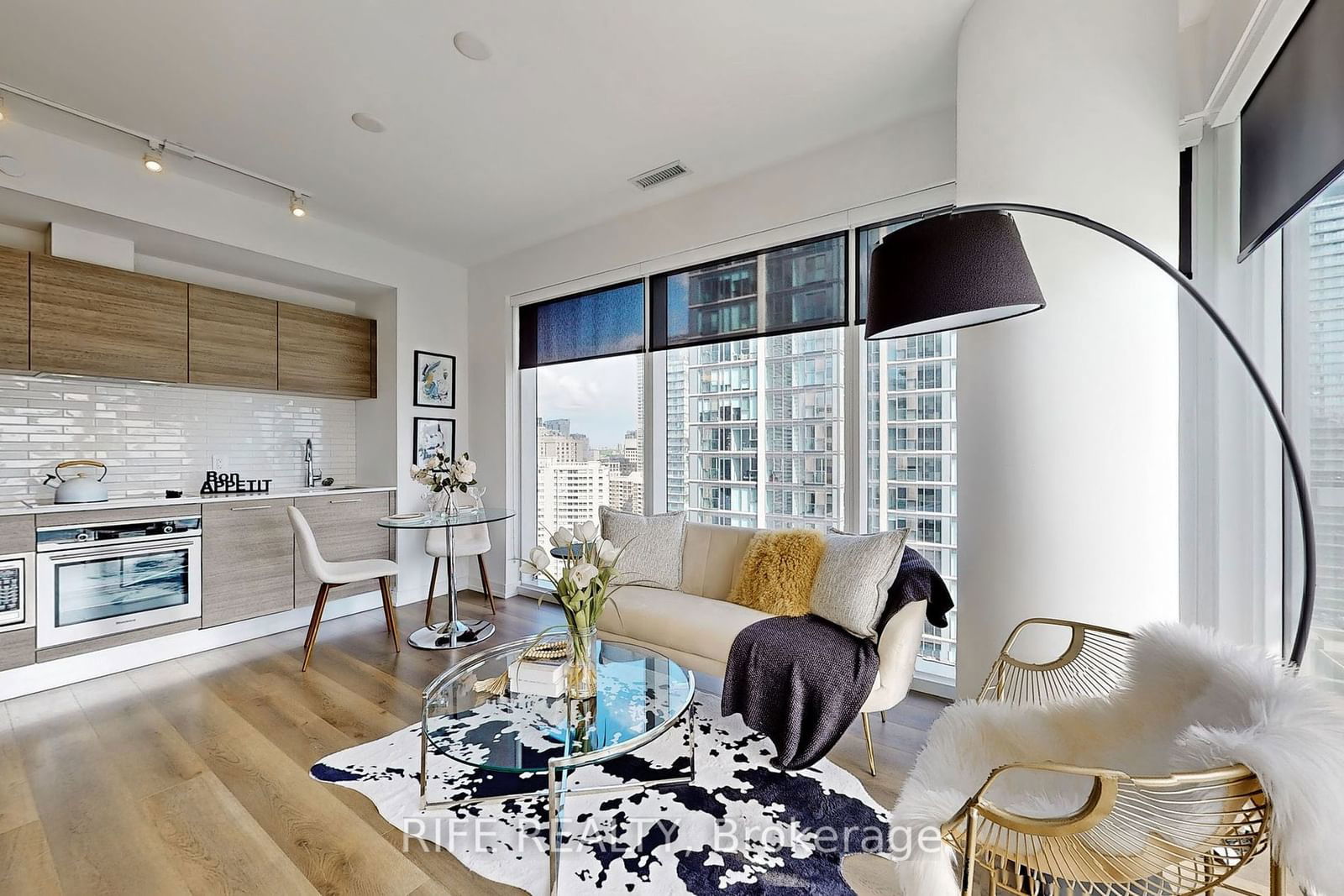 3 Gloucester St, unit 2902 for sale