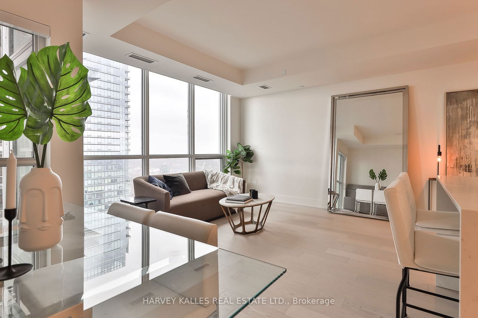 1 Yorkville Ave, unit 4603 for sale