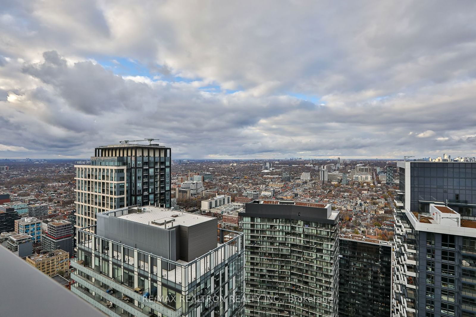 Encore Theatre District Condos, Downtown, Toronto