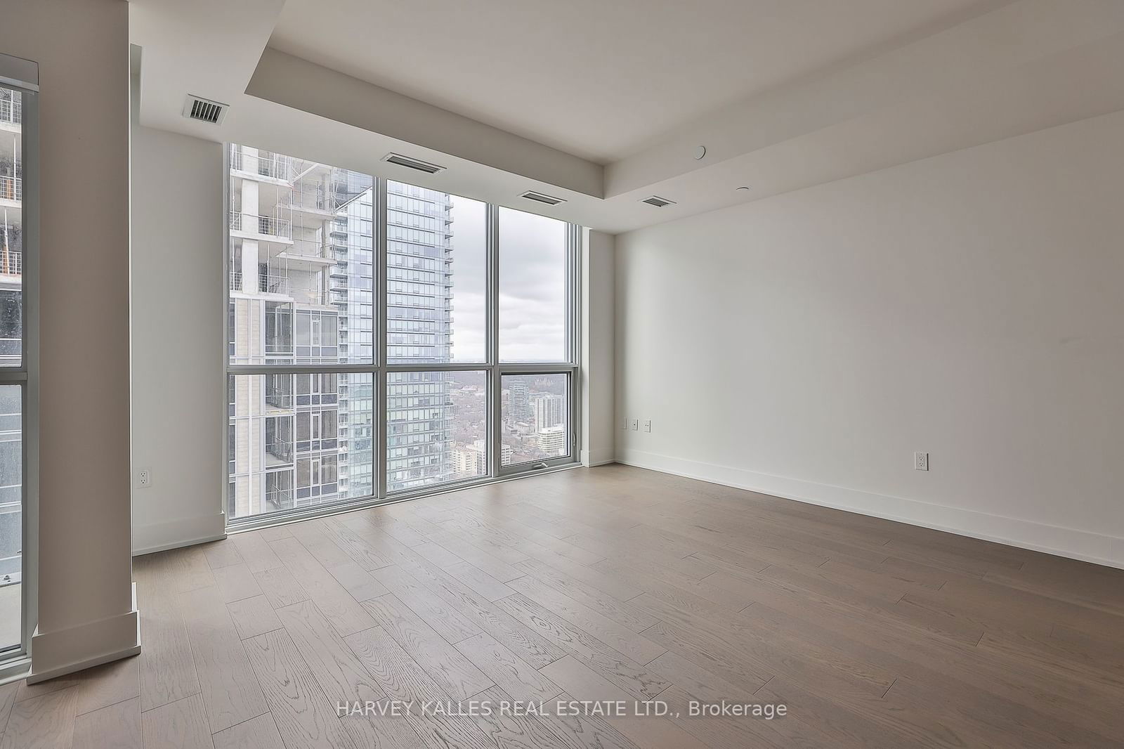 1 Yorkville Ave, unit 4503 for sale