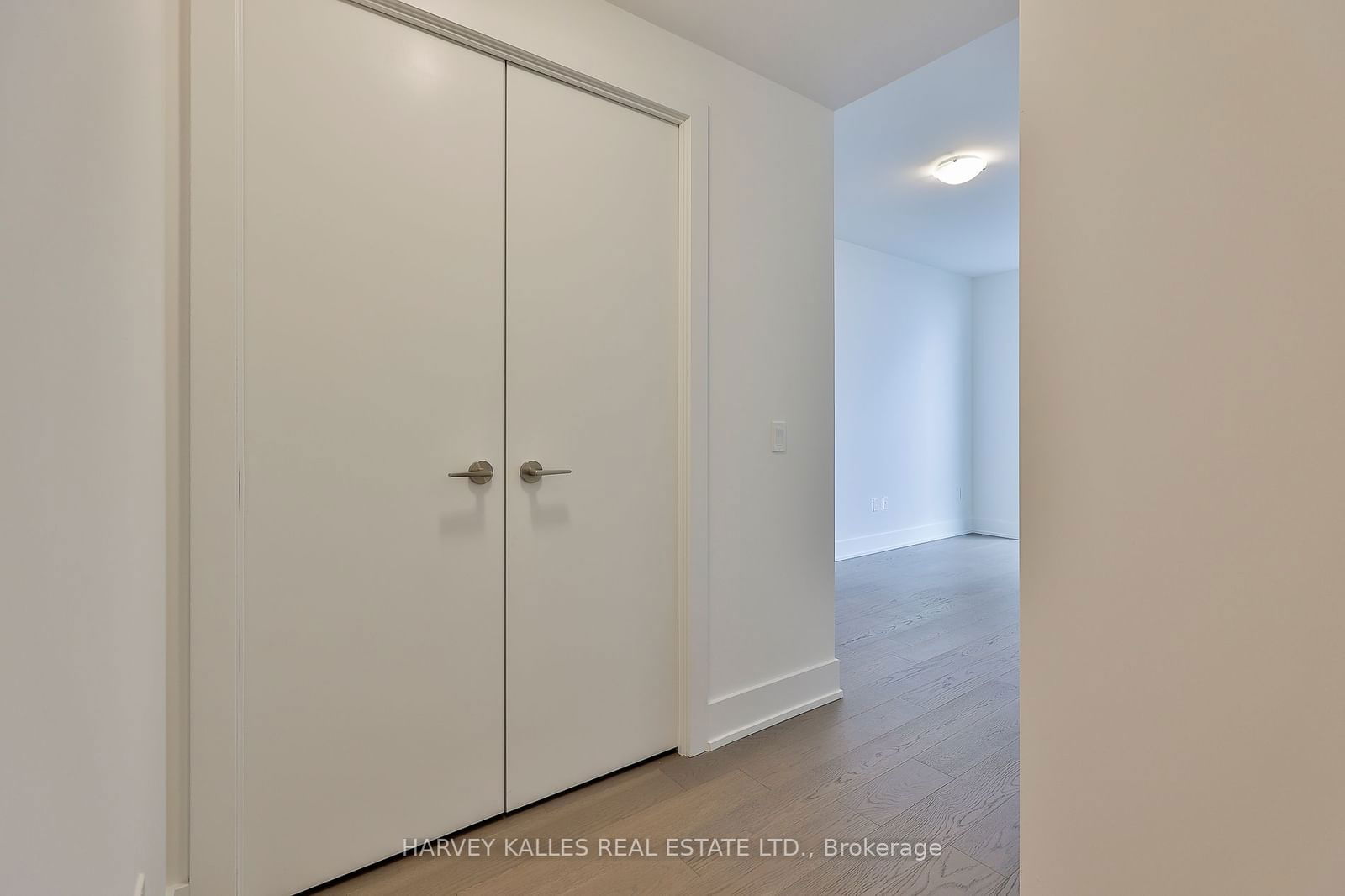 1 Yorkville Ave, unit 4503 for sale