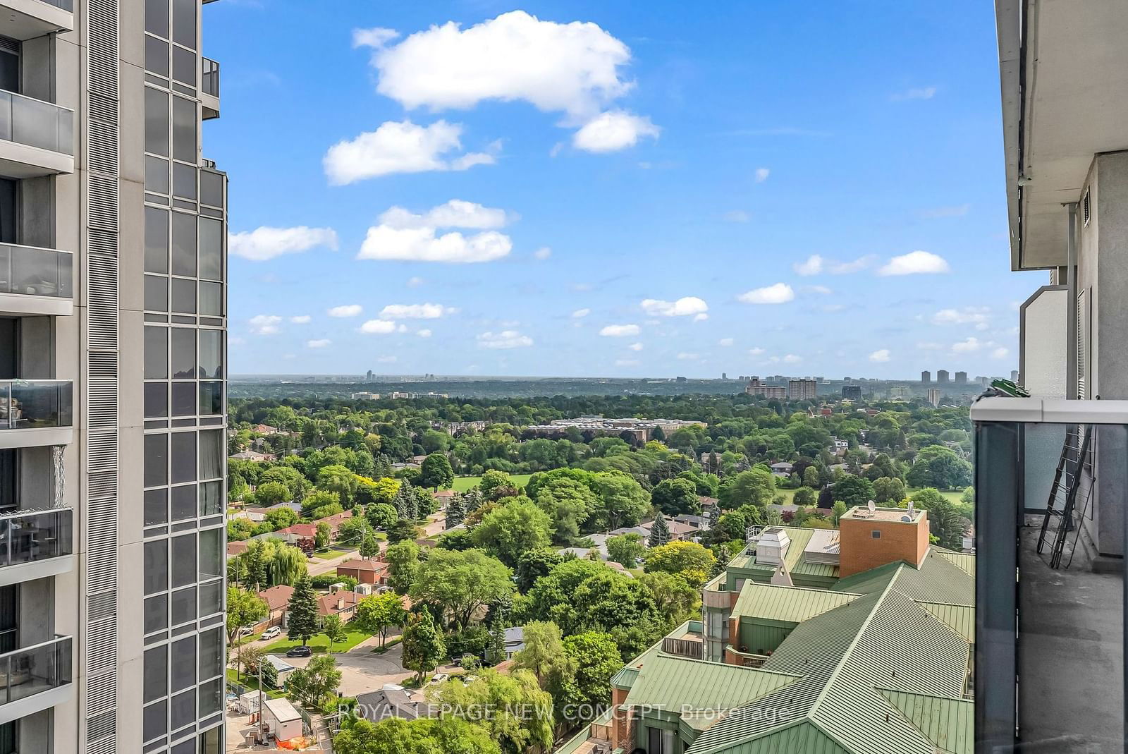 Luxe Condos, North York, Toronto