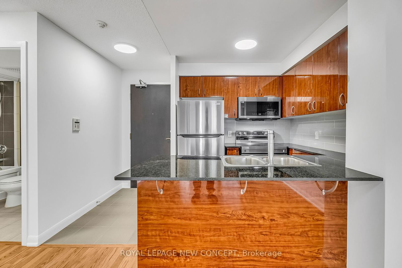 5791 Yonge St, unit 2205 for sale