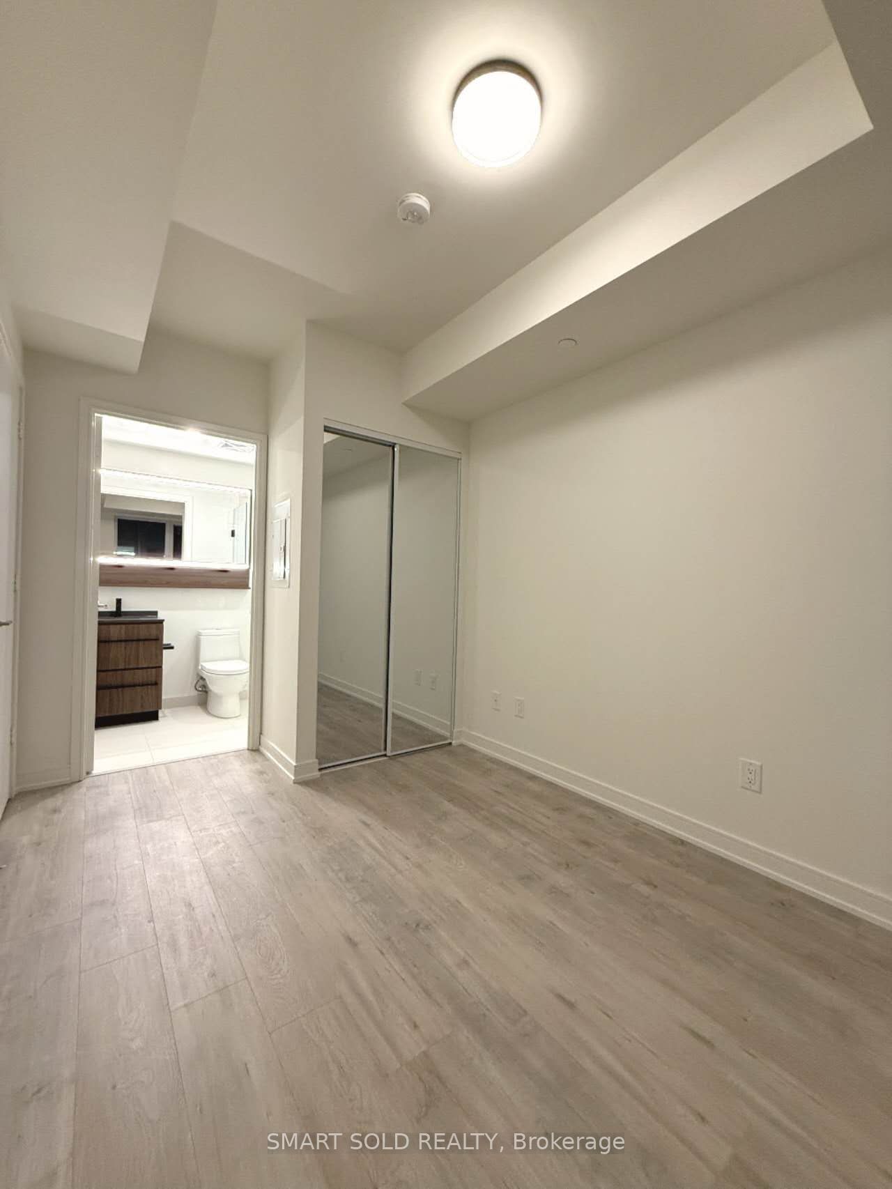 425 Front St E, unit 410 for rent