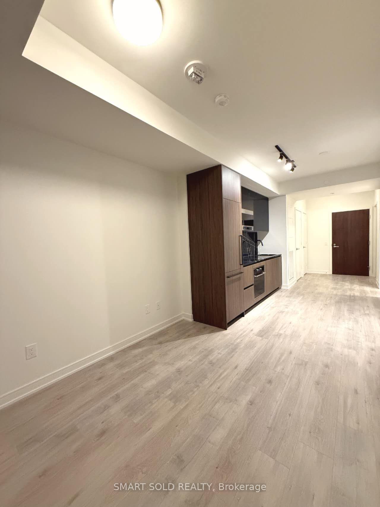 425 Front St E, unit 410 for rent