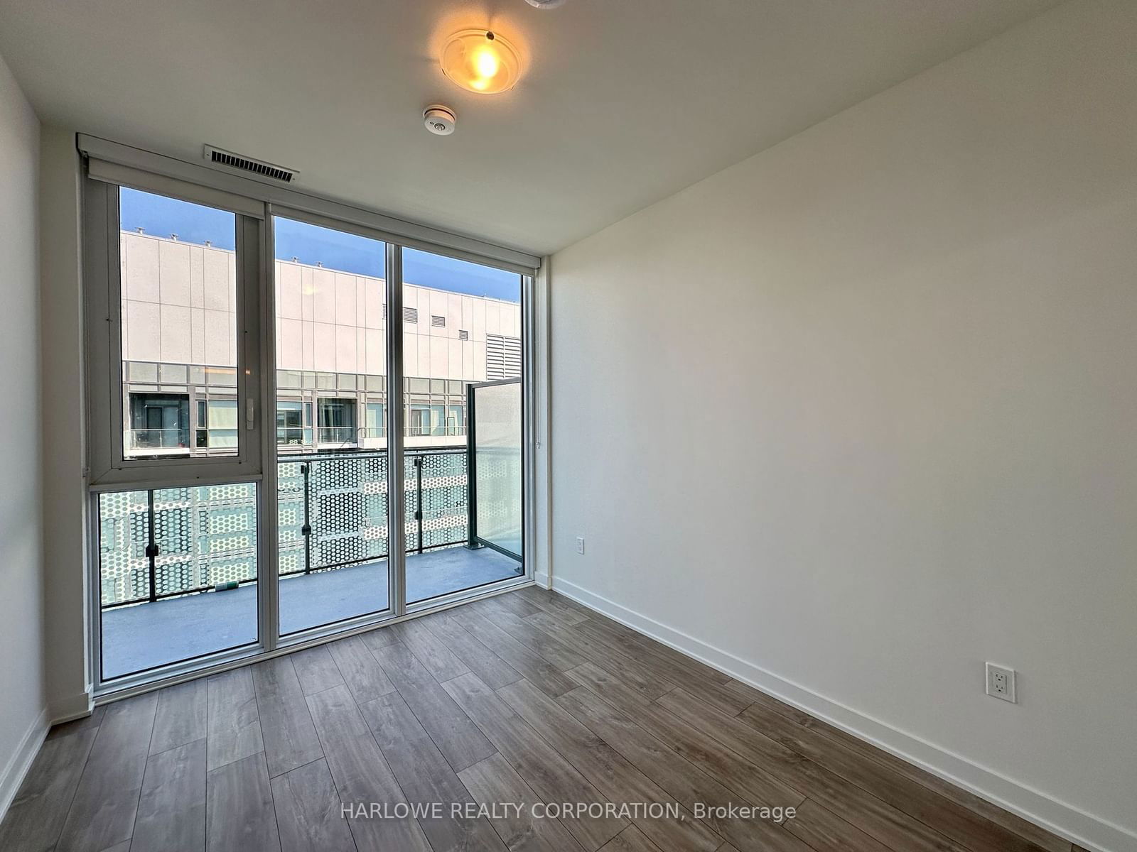 135 Lower Sherbourne St, unit PH3019 for rent