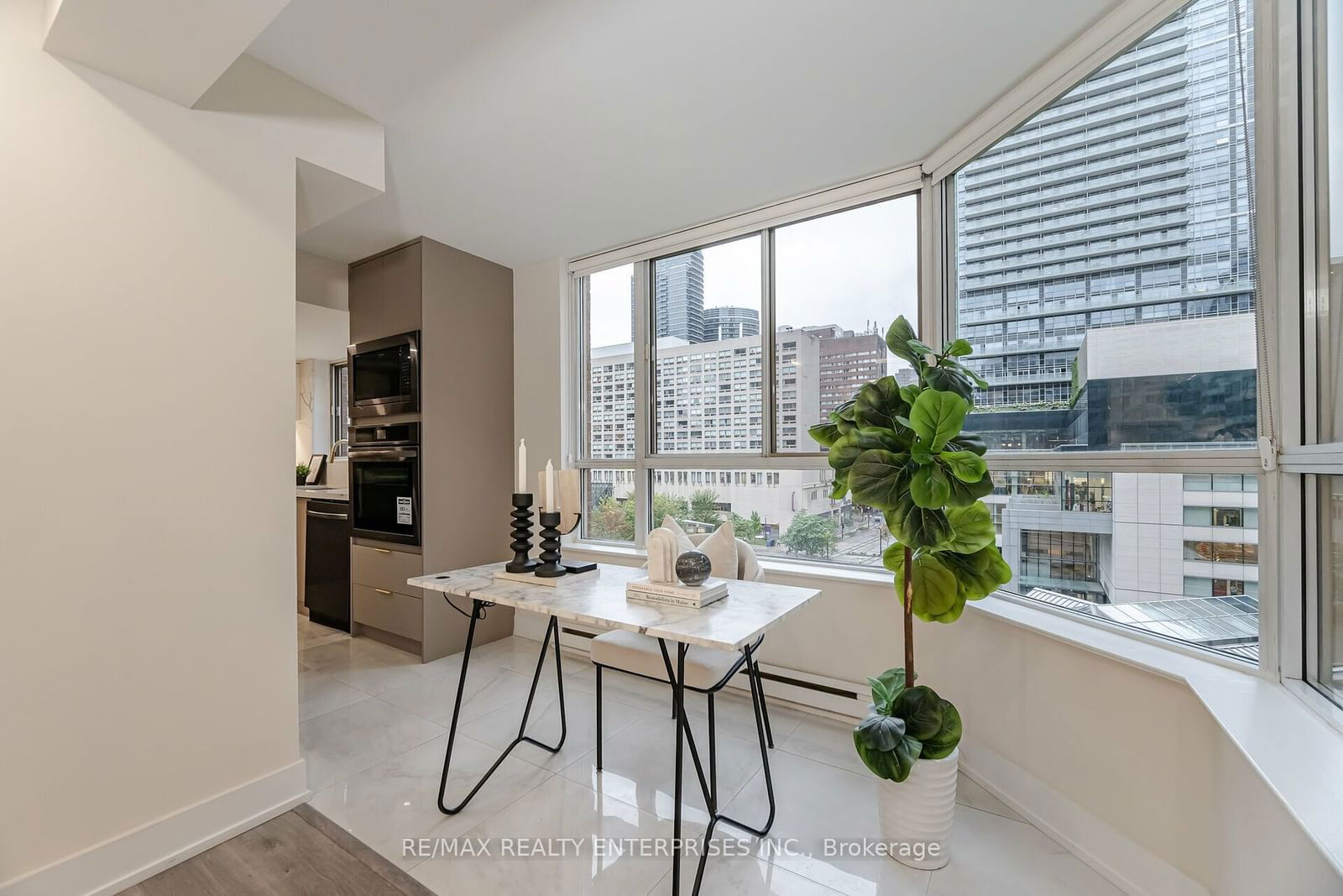 717 Bay St, unit 701 for sale