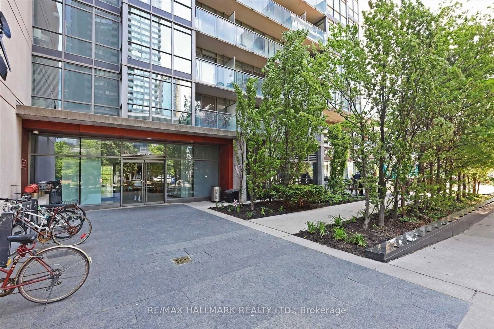 15 Fort York Blvd, unit 2006 for rent