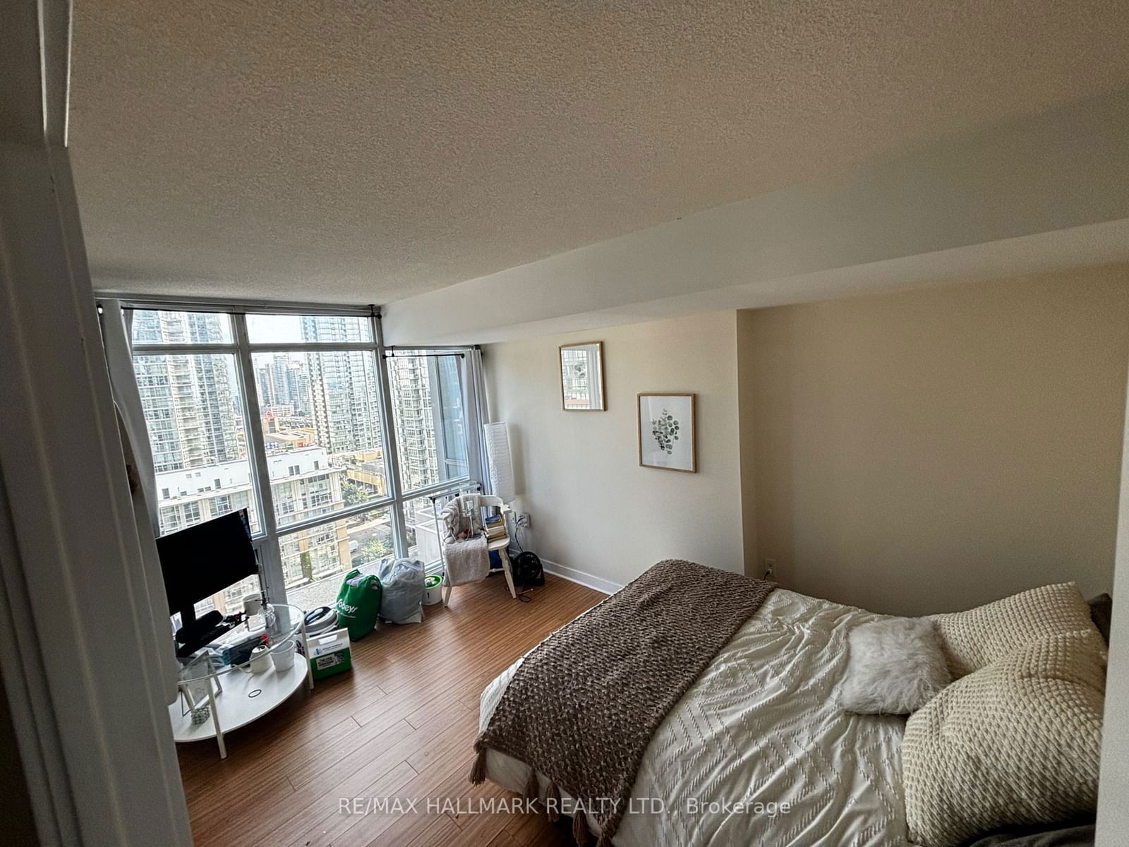 15 Fort York Blvd, unit 2006 for rent