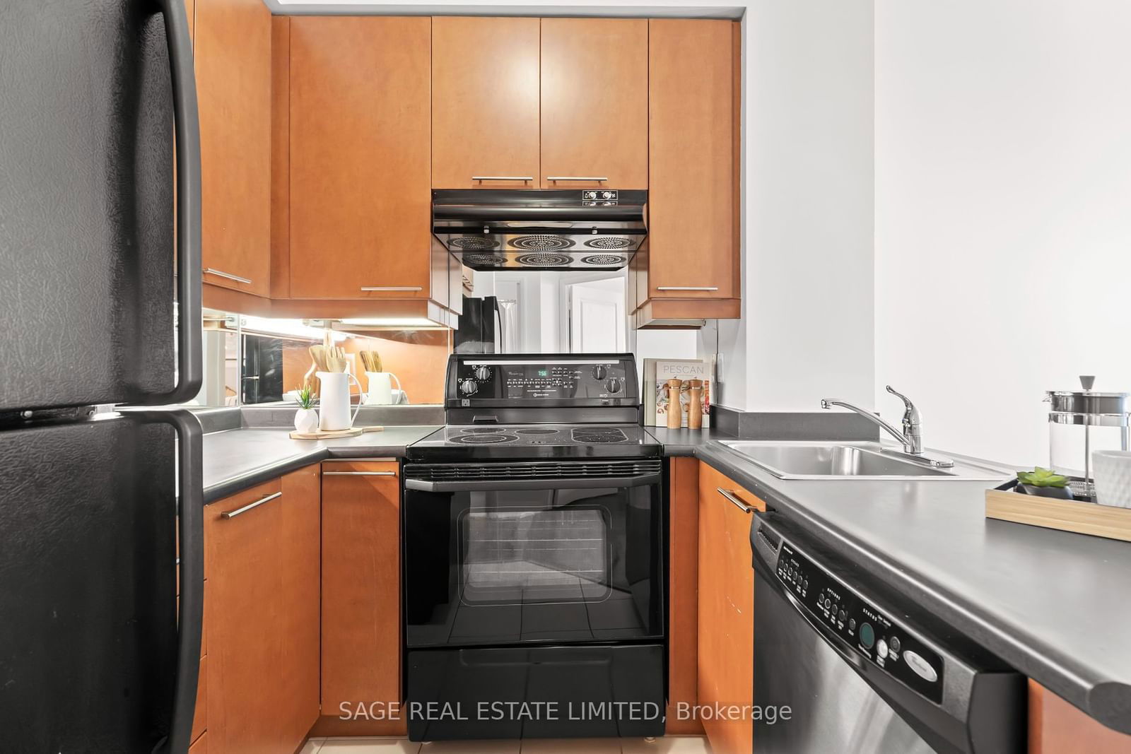 1121 Bay St, unit 1003 for sale