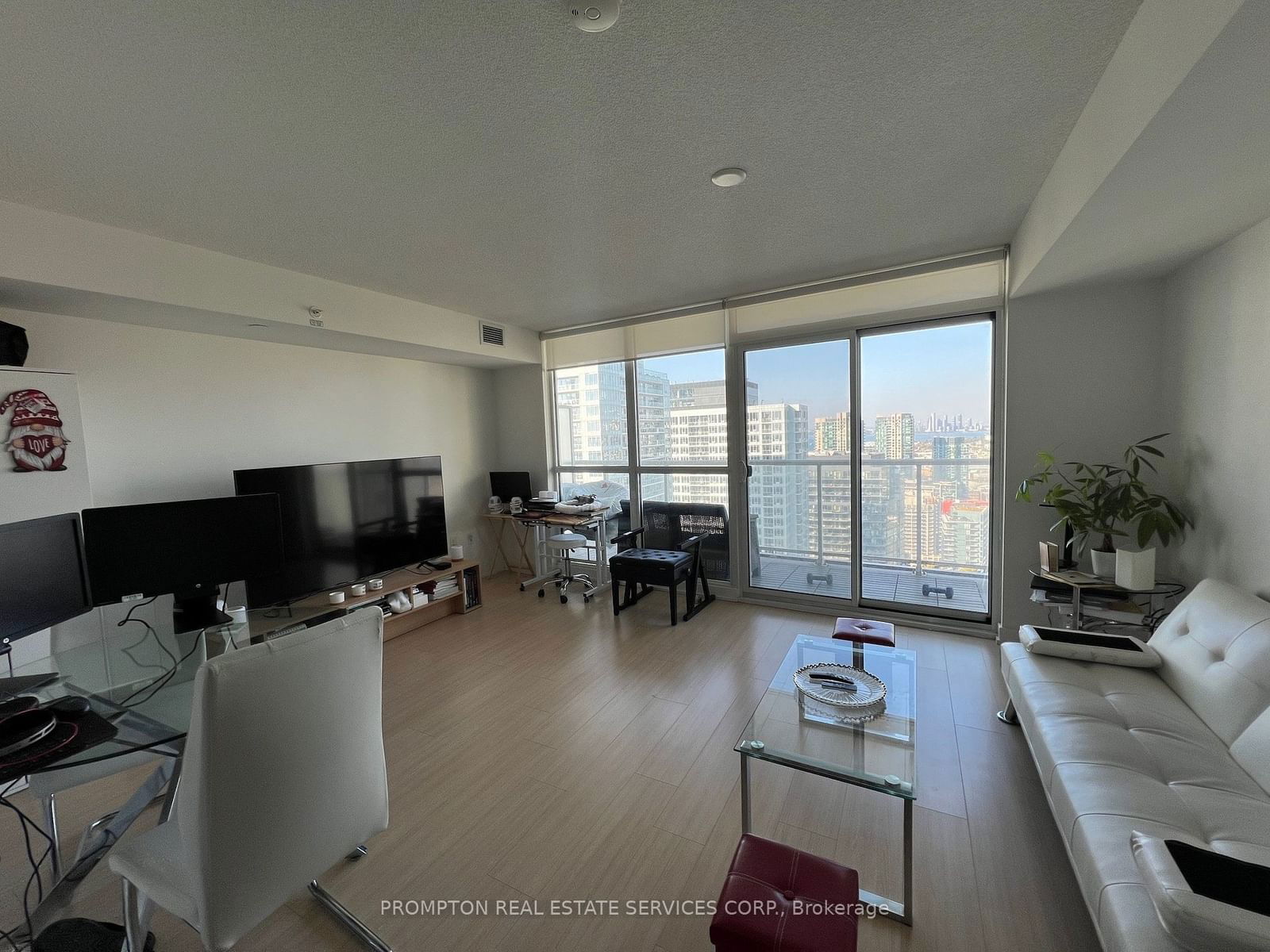 75 Queens Wharf Rd, unit 4209 for rent