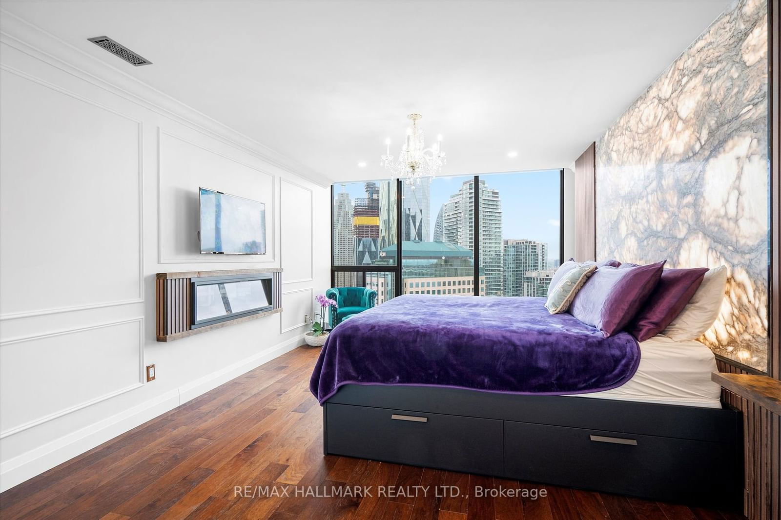 55 Harbour Sq, unit PH12 for rent