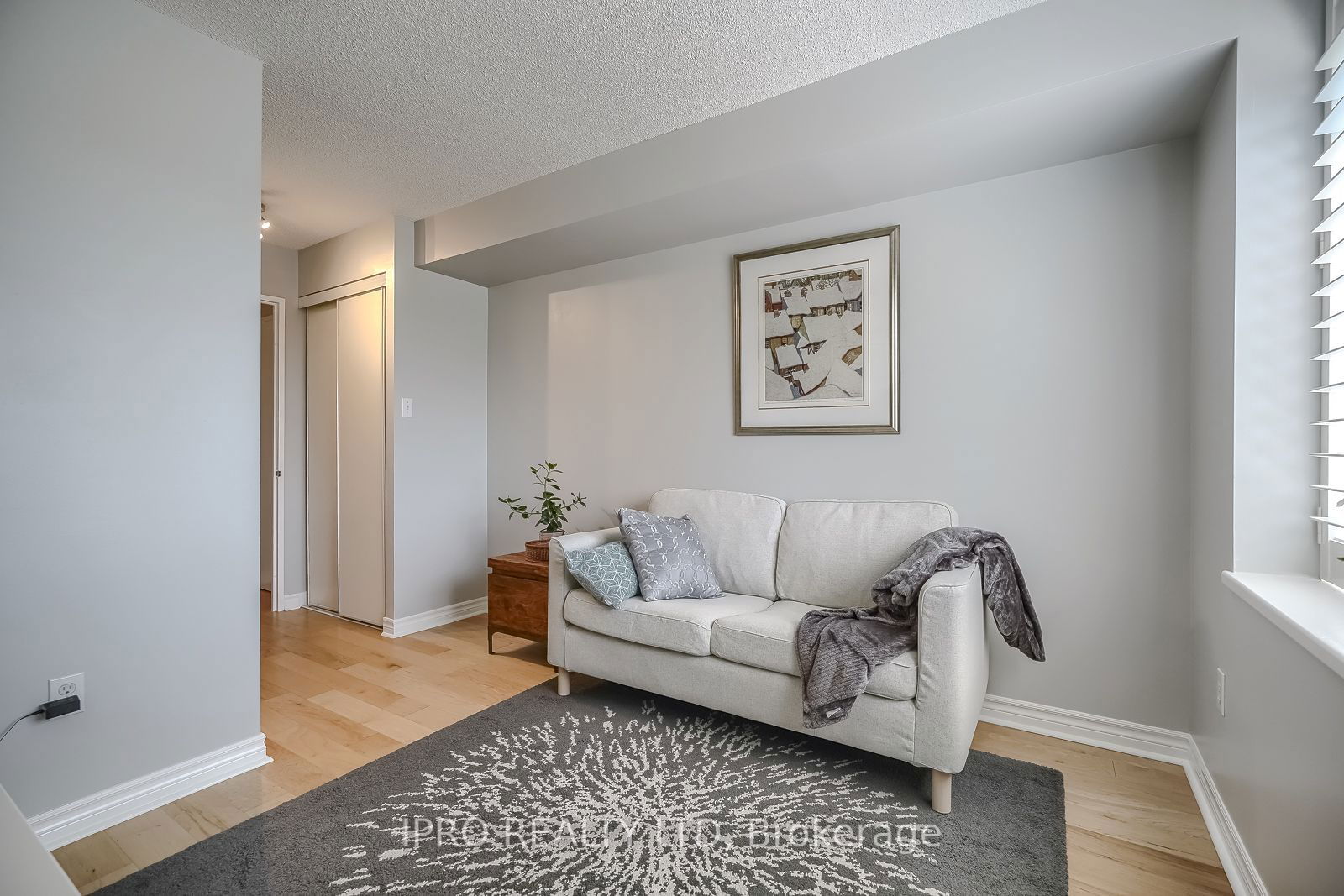 70 Mill St, unit 410 for sale