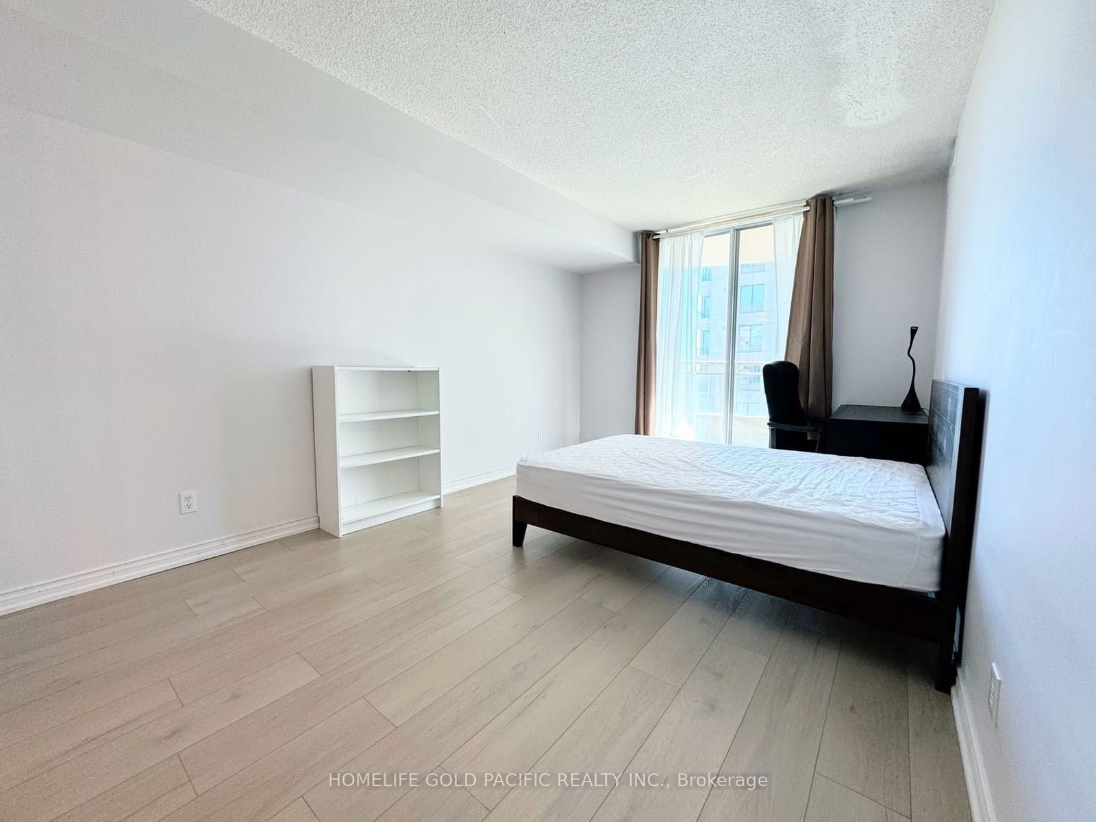 260 Doris Ave, unit 1203 for rent