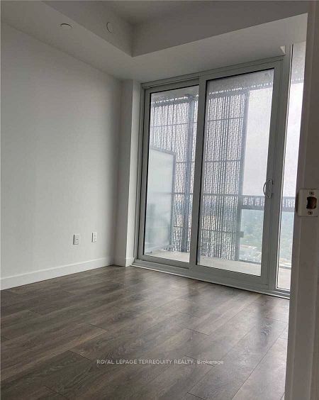 8 Eglinton Ave E, unit 3706 for sale