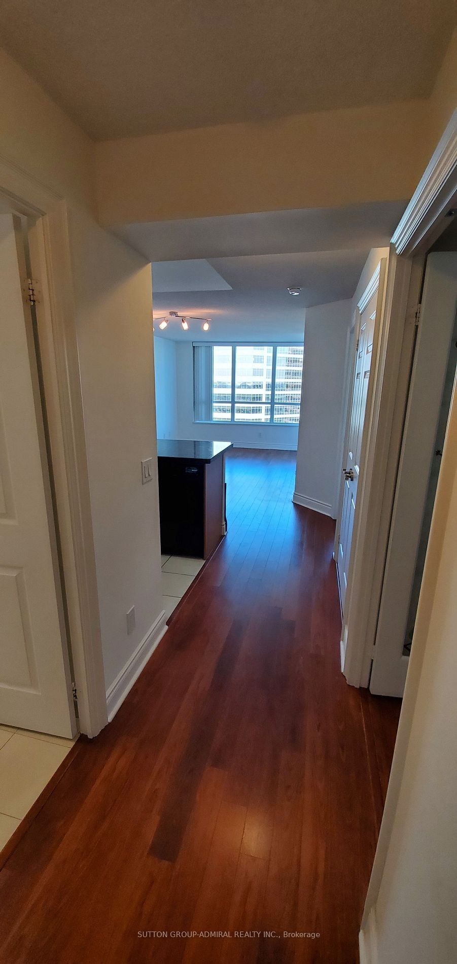 25 Greenview Ave, unit 2422 for rent