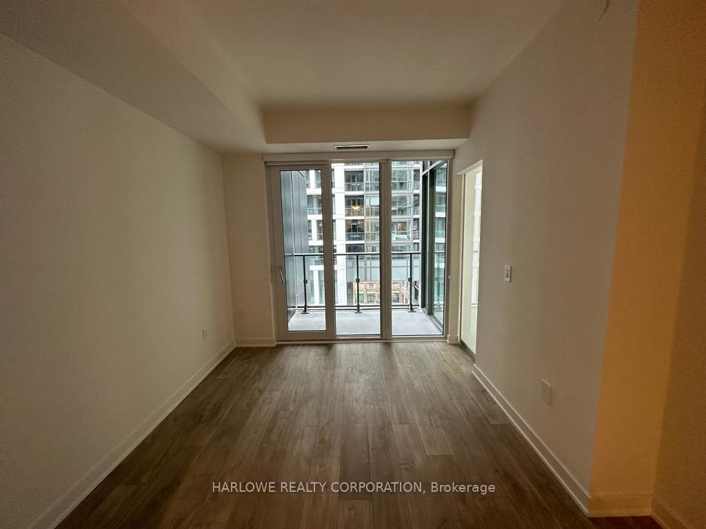 60 Princess St, unit 633 SE for rent