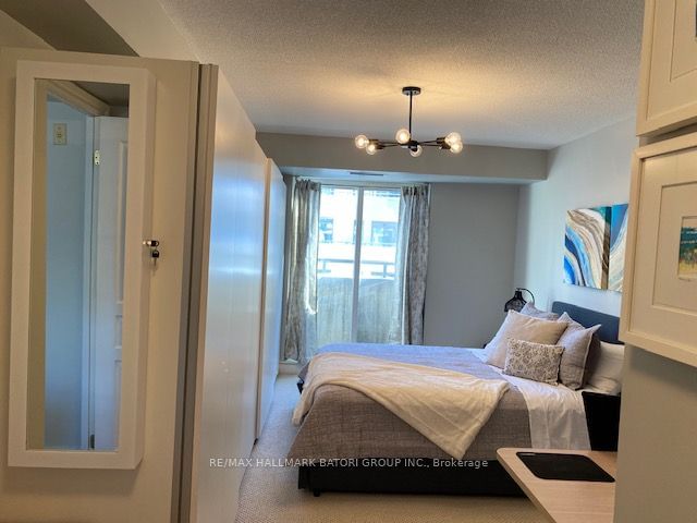 1 Balmoral Ave, unit 705 for rent