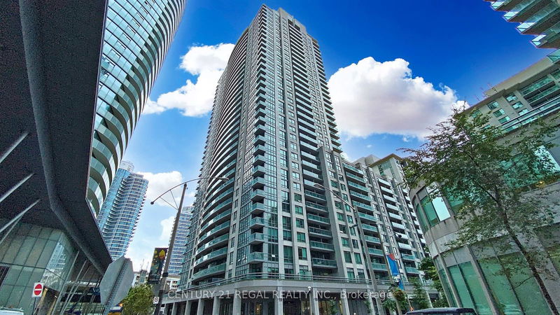 19 Grand Trunk Cres, unit 601 for sale