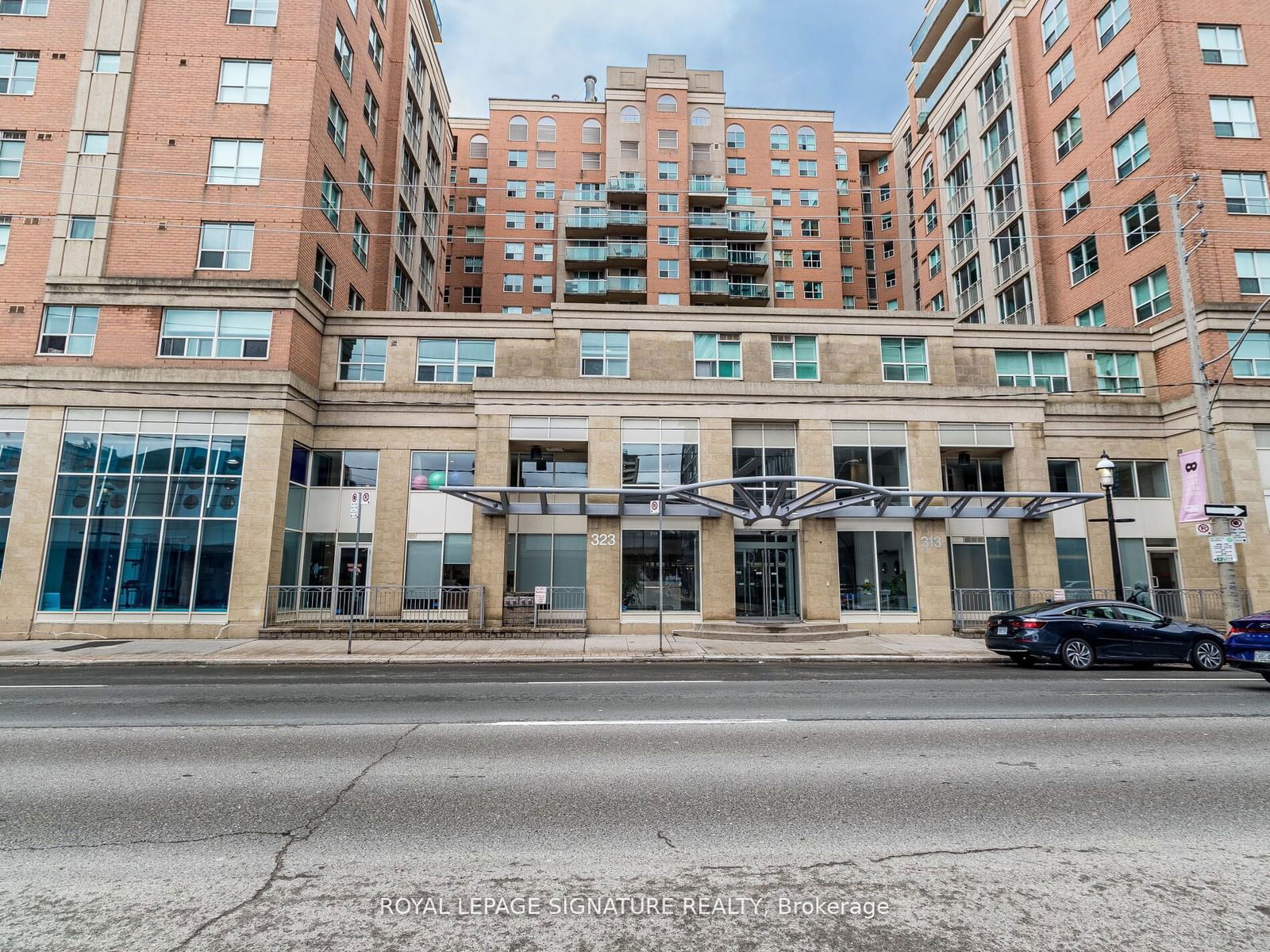 323 Richmond St E, unit 1107 for sale