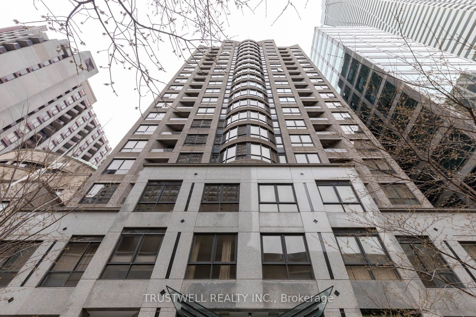 55 Bloor St E, unit LPH3 for sale