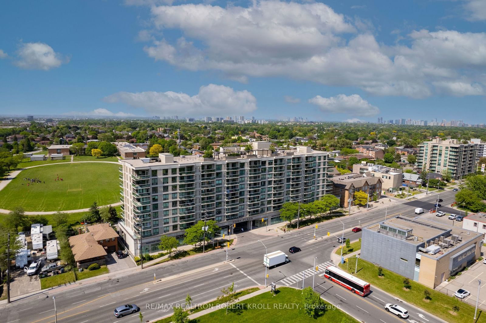 1030 Sheppard Ave W, unit 402 for rent