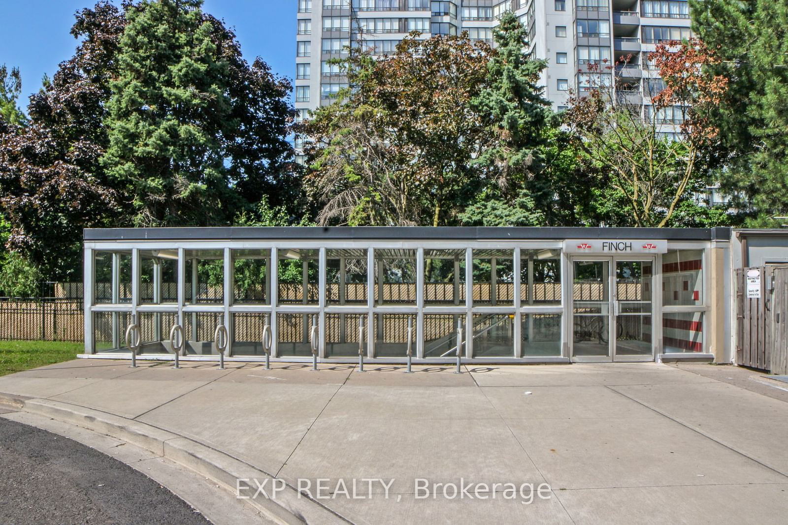 3 Pemberton Ave N, unit 805 for sale