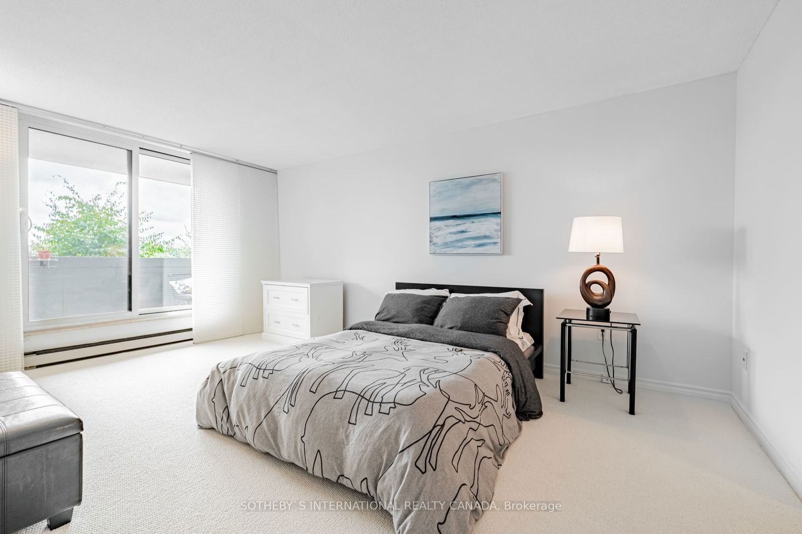 360 Bloor St E, unit 505 for sale