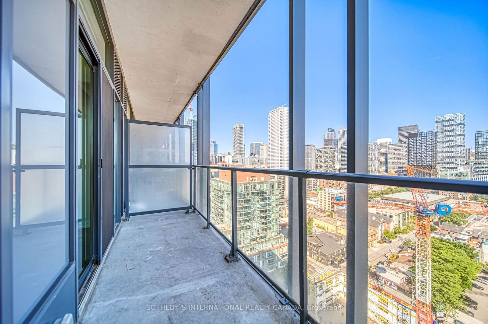 105 George St, unit 1902 for sale