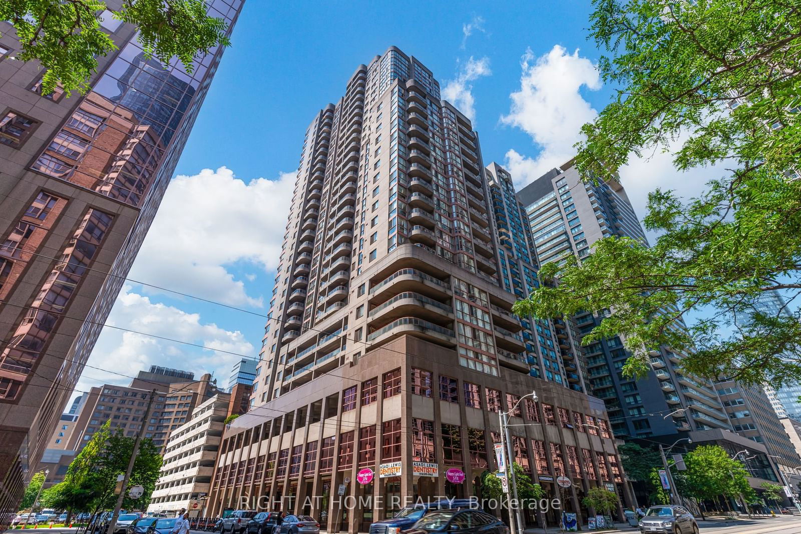 Conservatory Tower, Downtown, Toronto