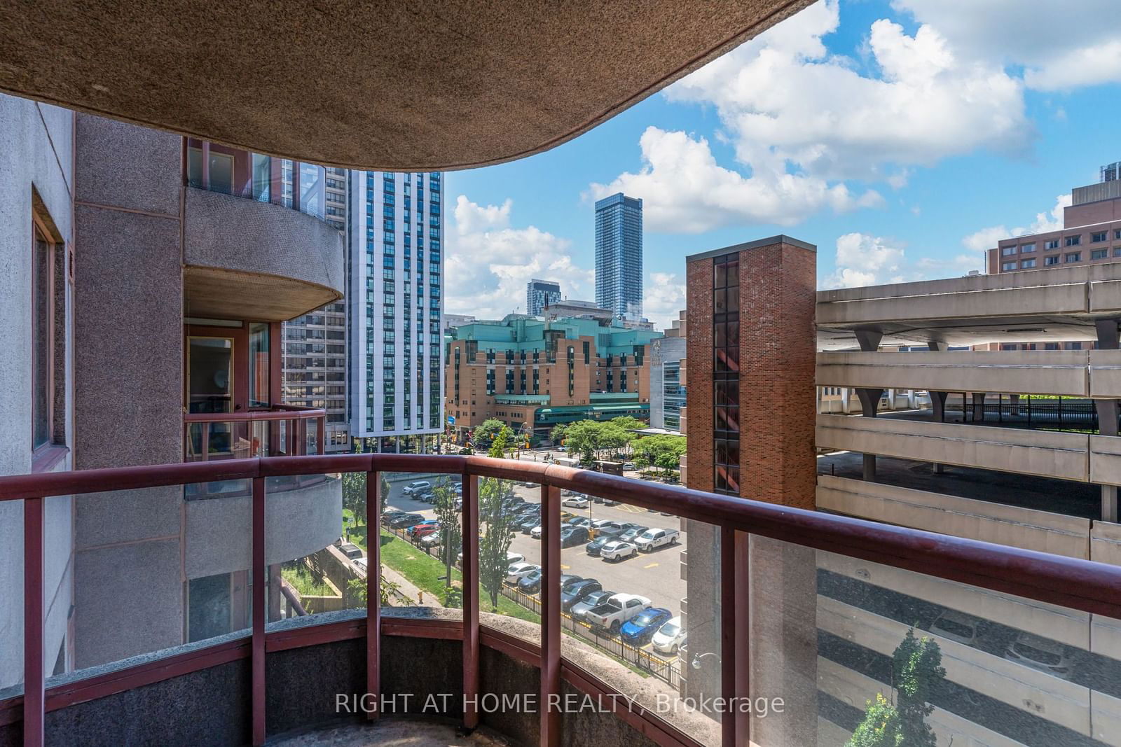 Conservatory Tower, Downtown, Toronto