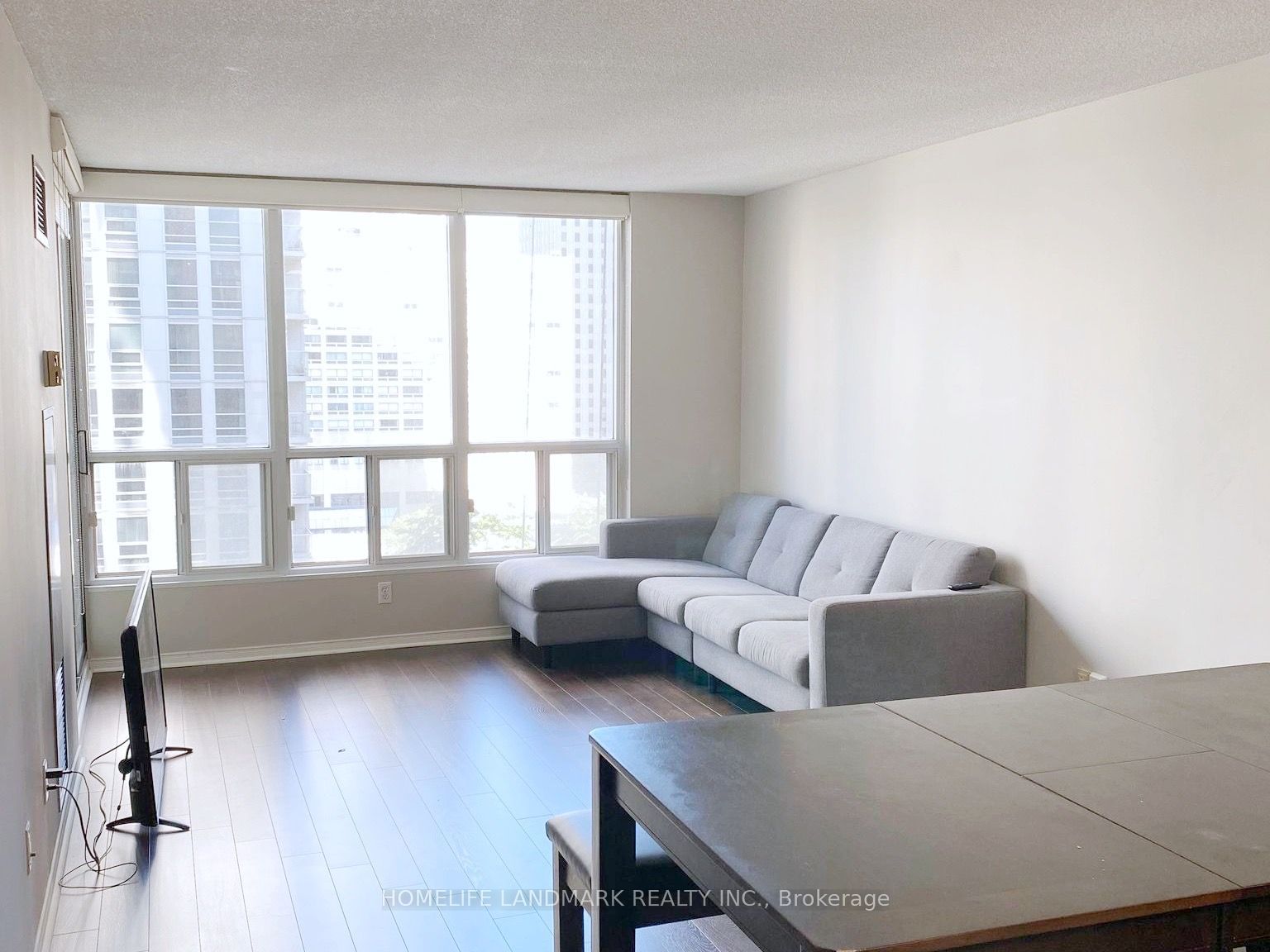 750 Bay St, unit 1110 for rent