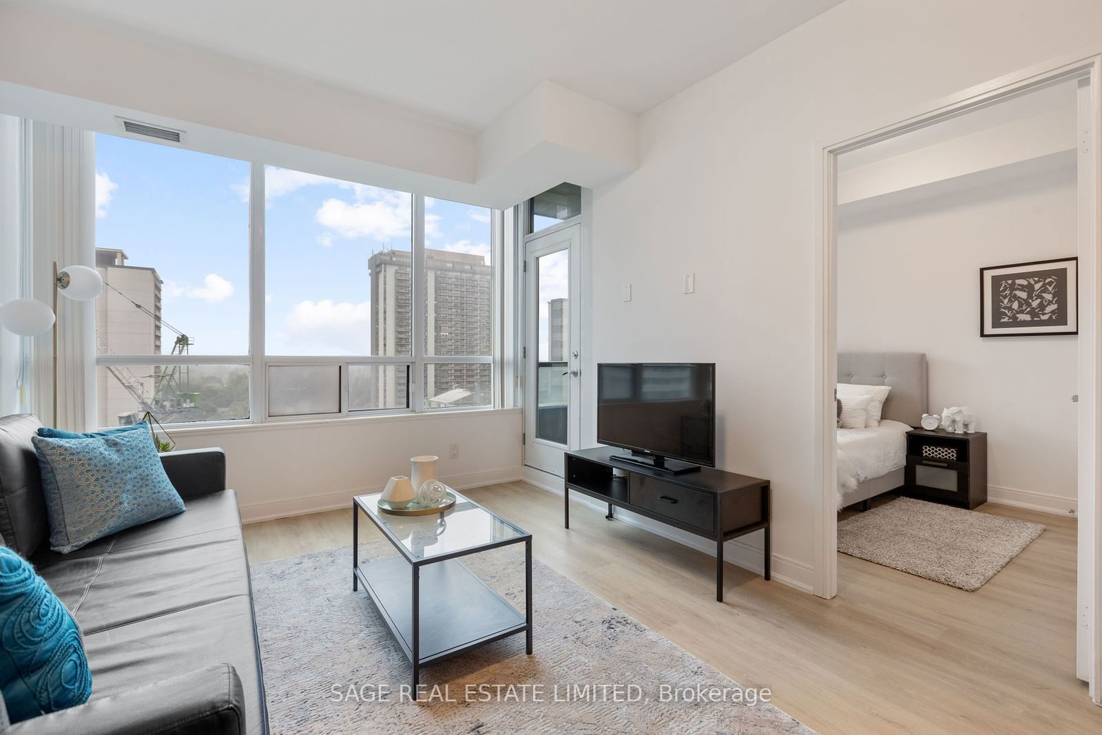 88 Broadway Ave, unit 1301 for sale