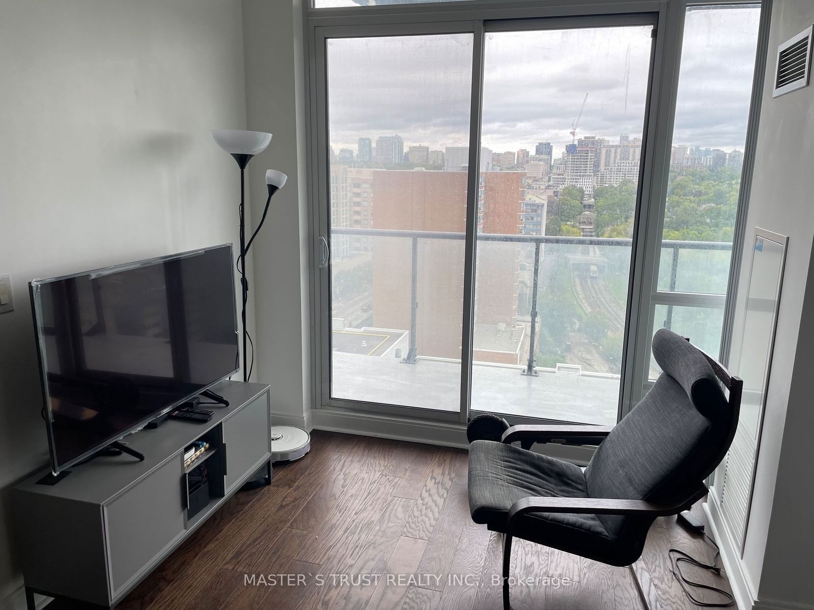 825 Church St, unit 1602 for rent